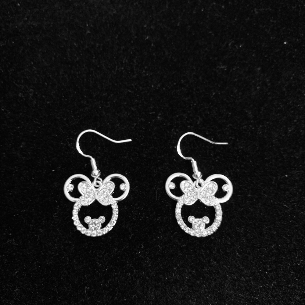 Rhinestone Minnie Mouse silver earrings